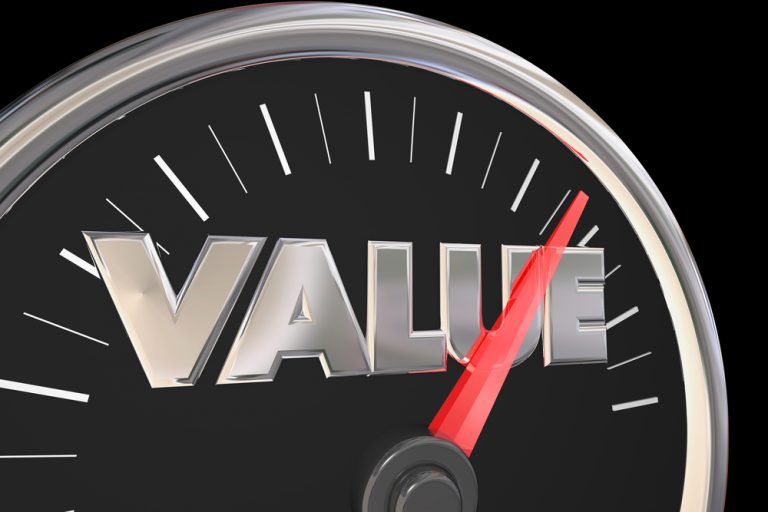 Should Integrators Reward Value or Effort?